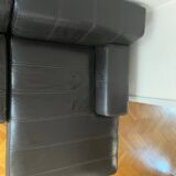 Black leather corner sofa – IKEA KRAMFORS – timeless design