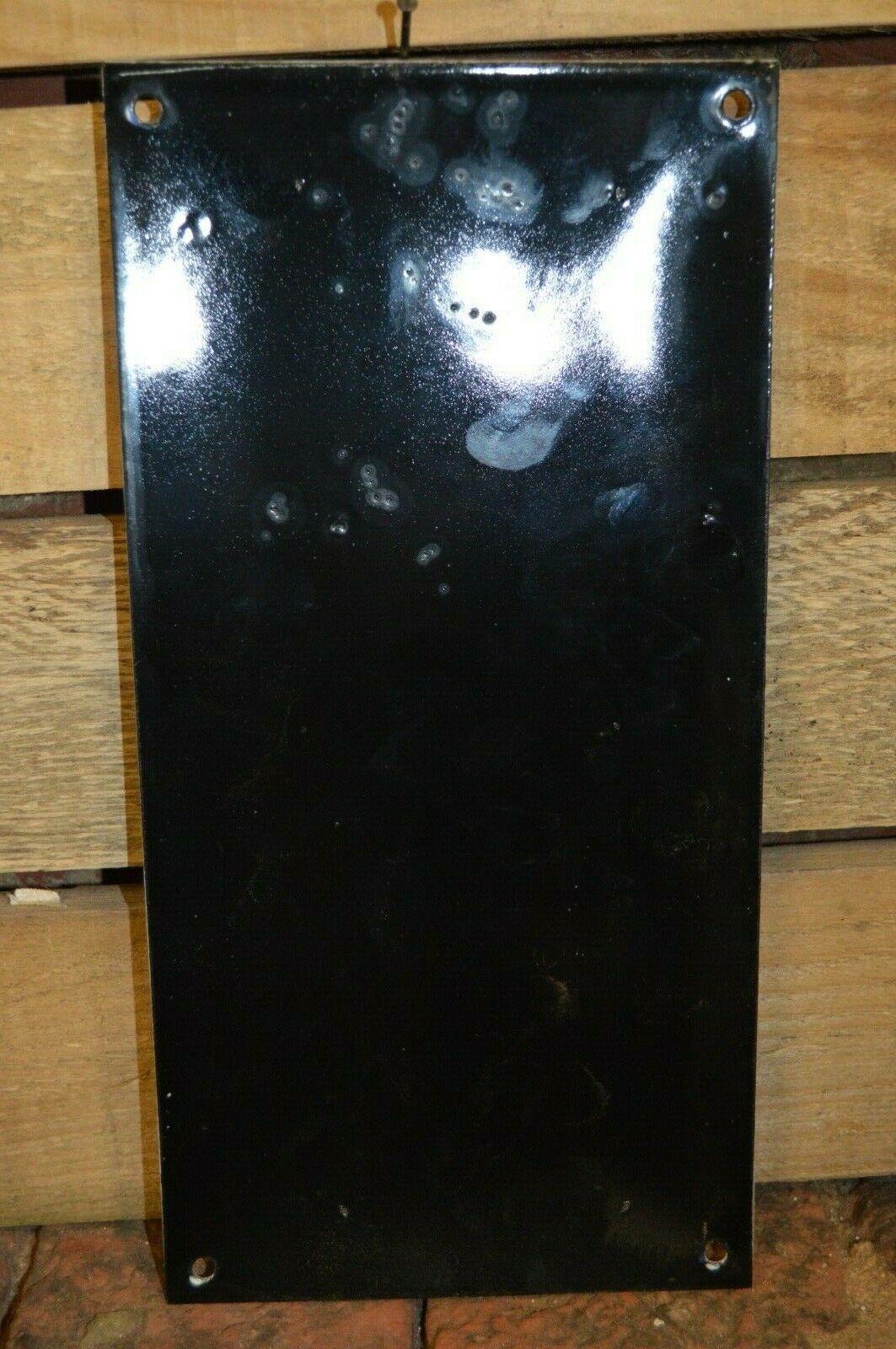 Enamelled plaque "here bathroom..."