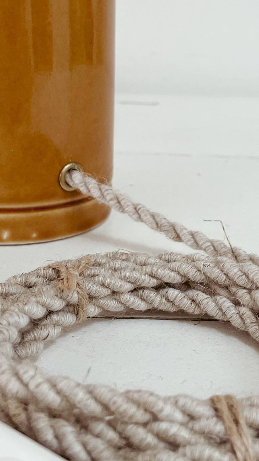 Enamelled stoneware lamp