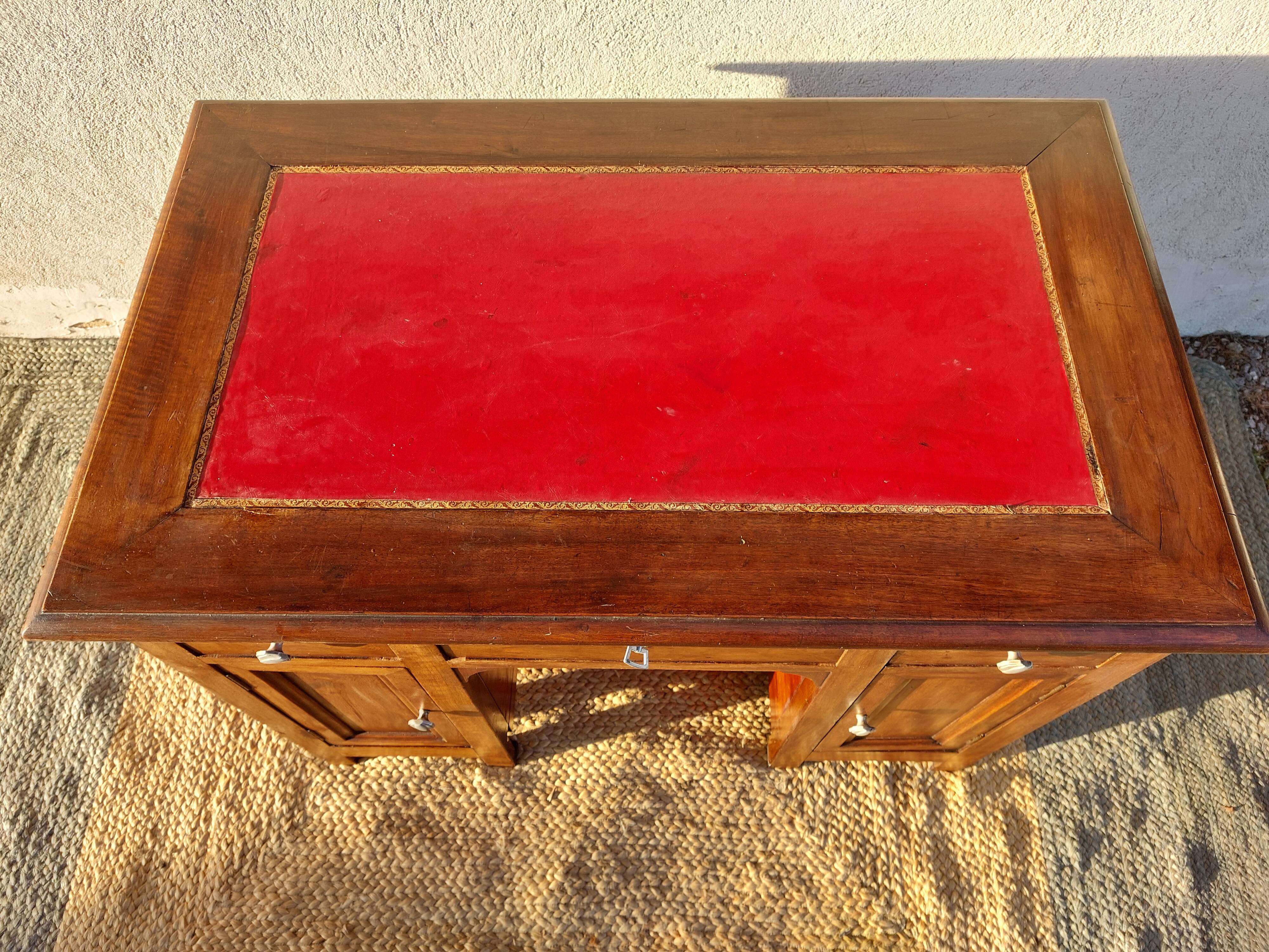 bureau enfant, ado, bois massif et cuir rouge
