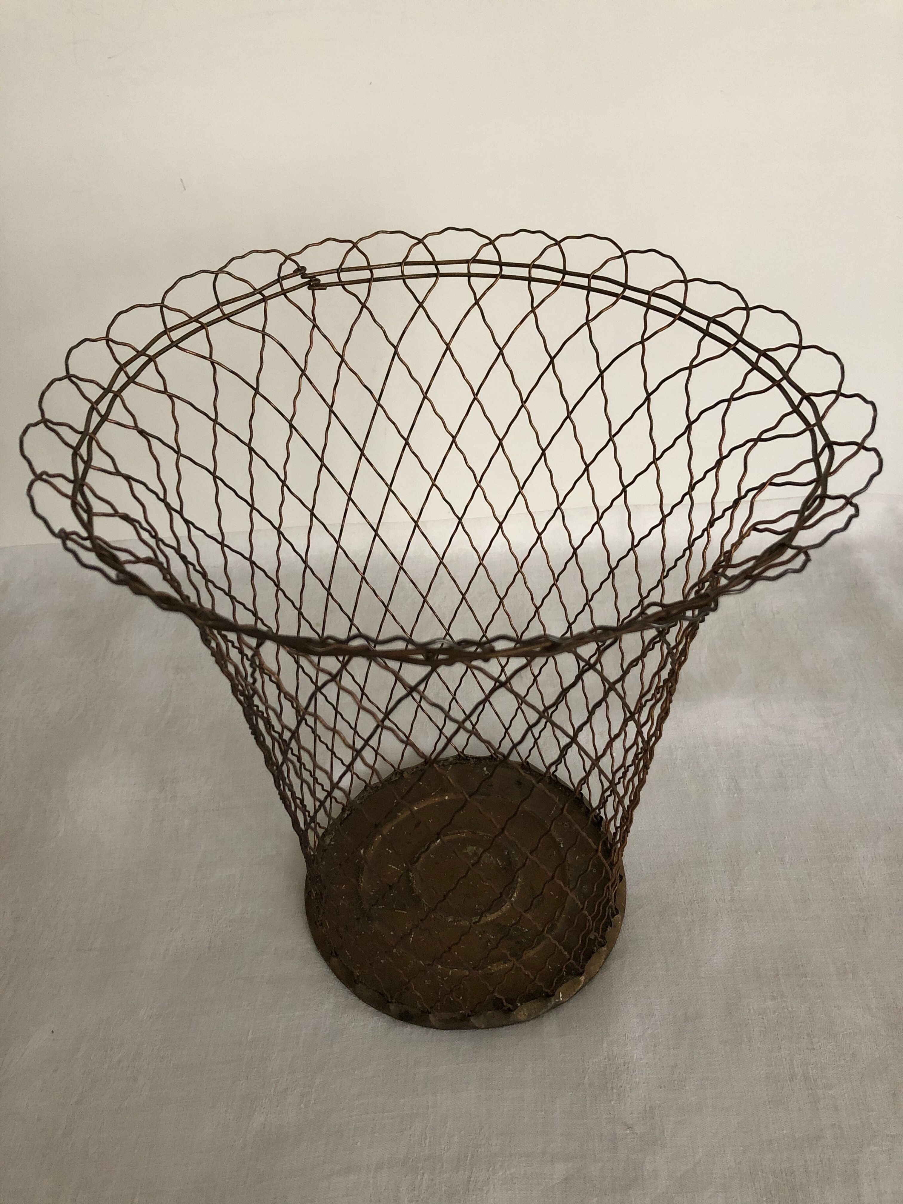 Paper basket, braided metal