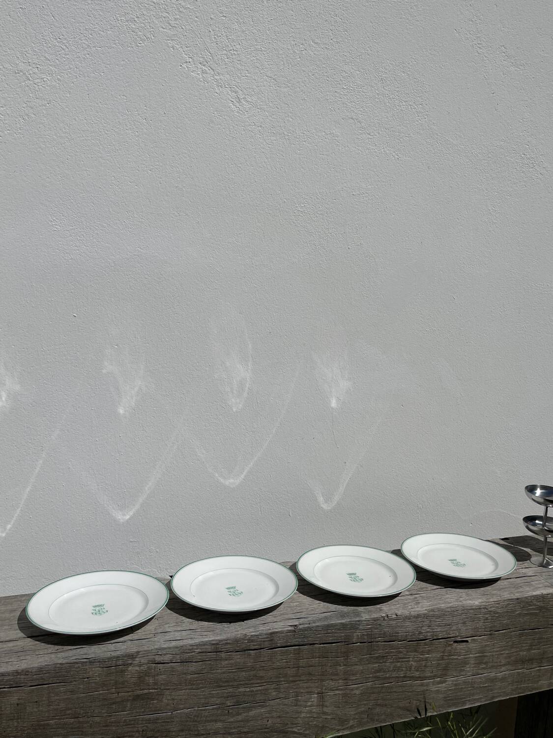 4 monogrammed dessert plates