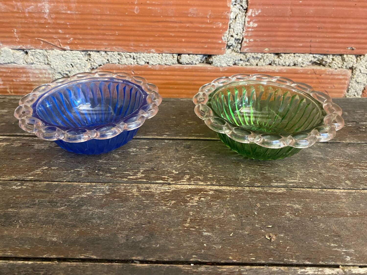 Pair of bol coupe fruit antique fostoria colony twisted green glass +