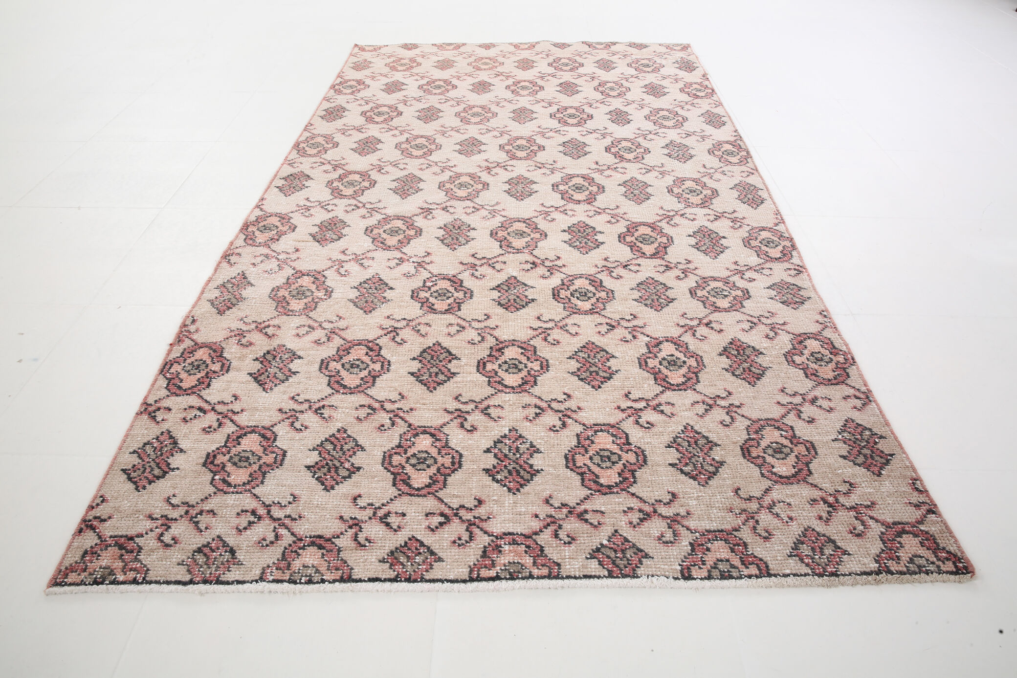 4x7 Red & Beige Floral Turkish Rug, 134x231Cm