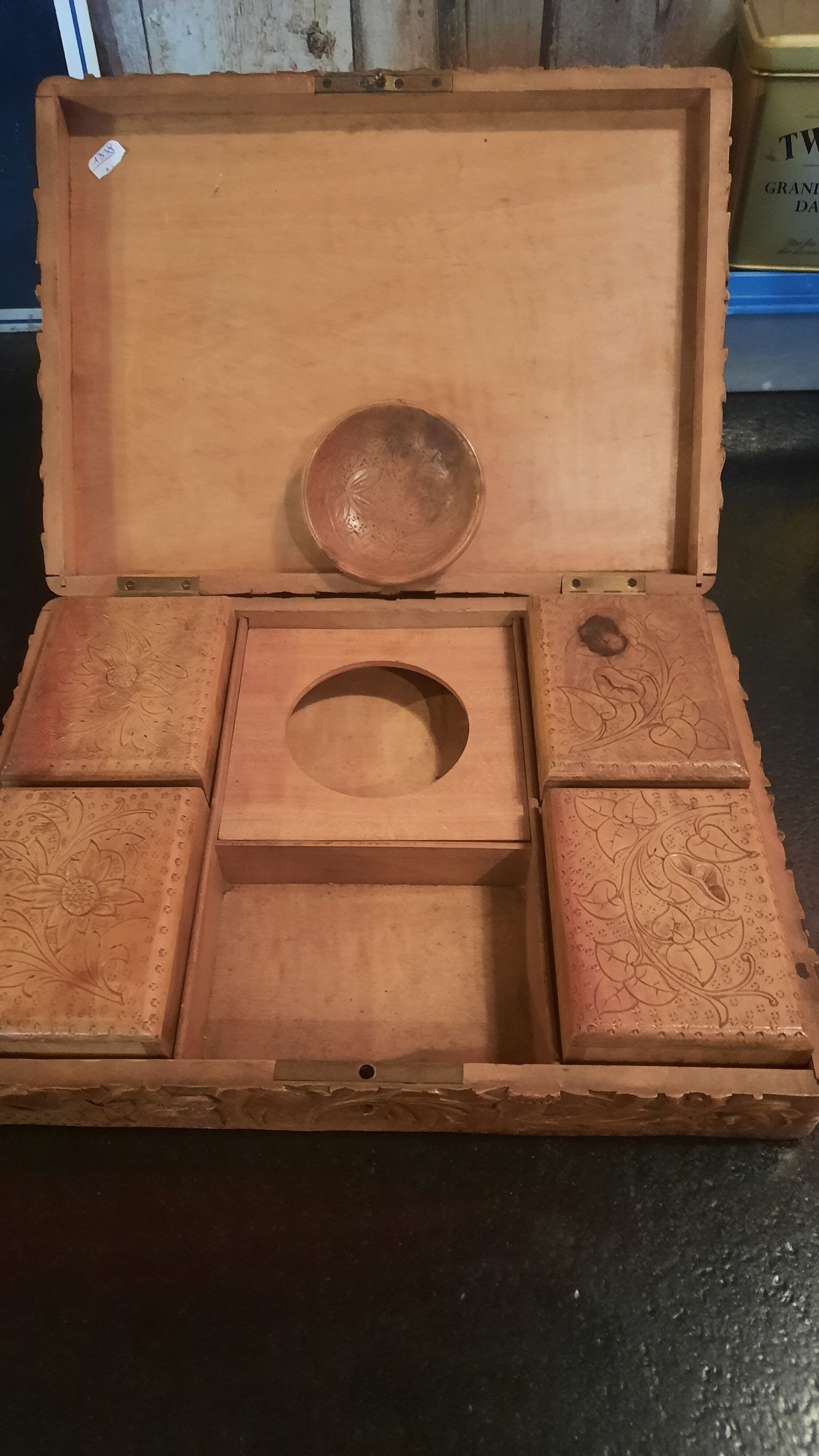 Tobacco box