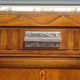 Ancien buffet en chêne et marbre, époque et style Art Déco