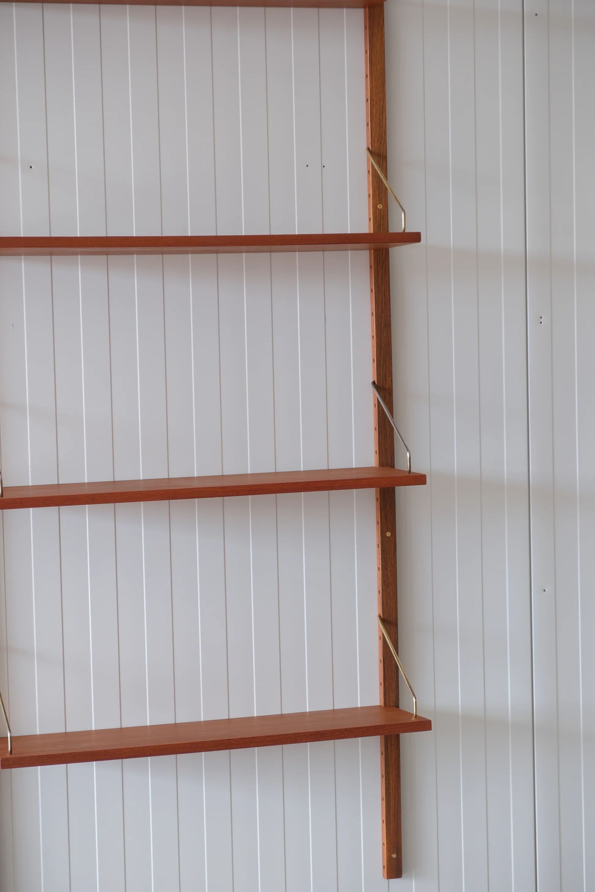 Poul Cadovius Royal Wall System