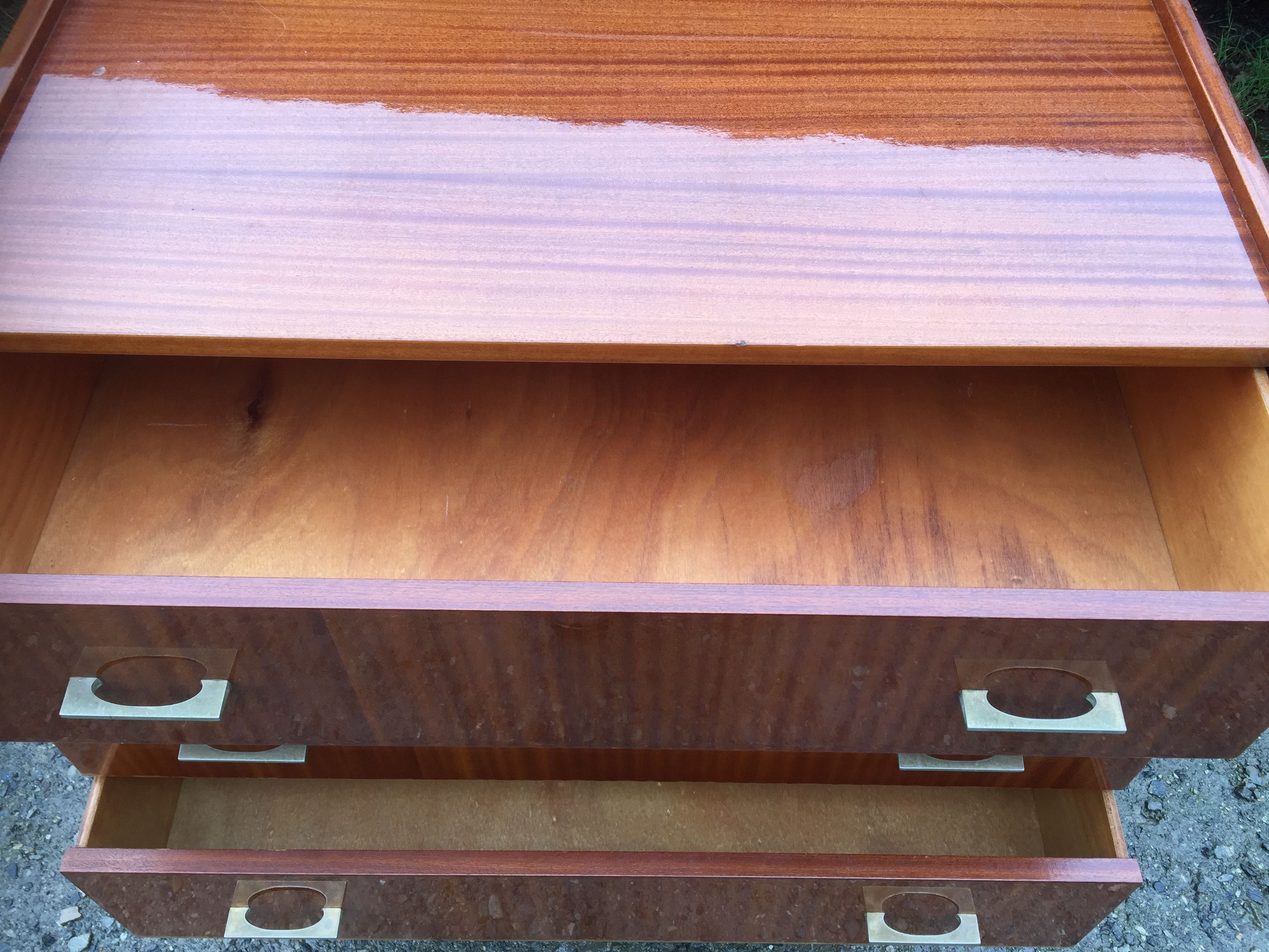 Vintage chest of drawers with 3 drawers in varnished teak