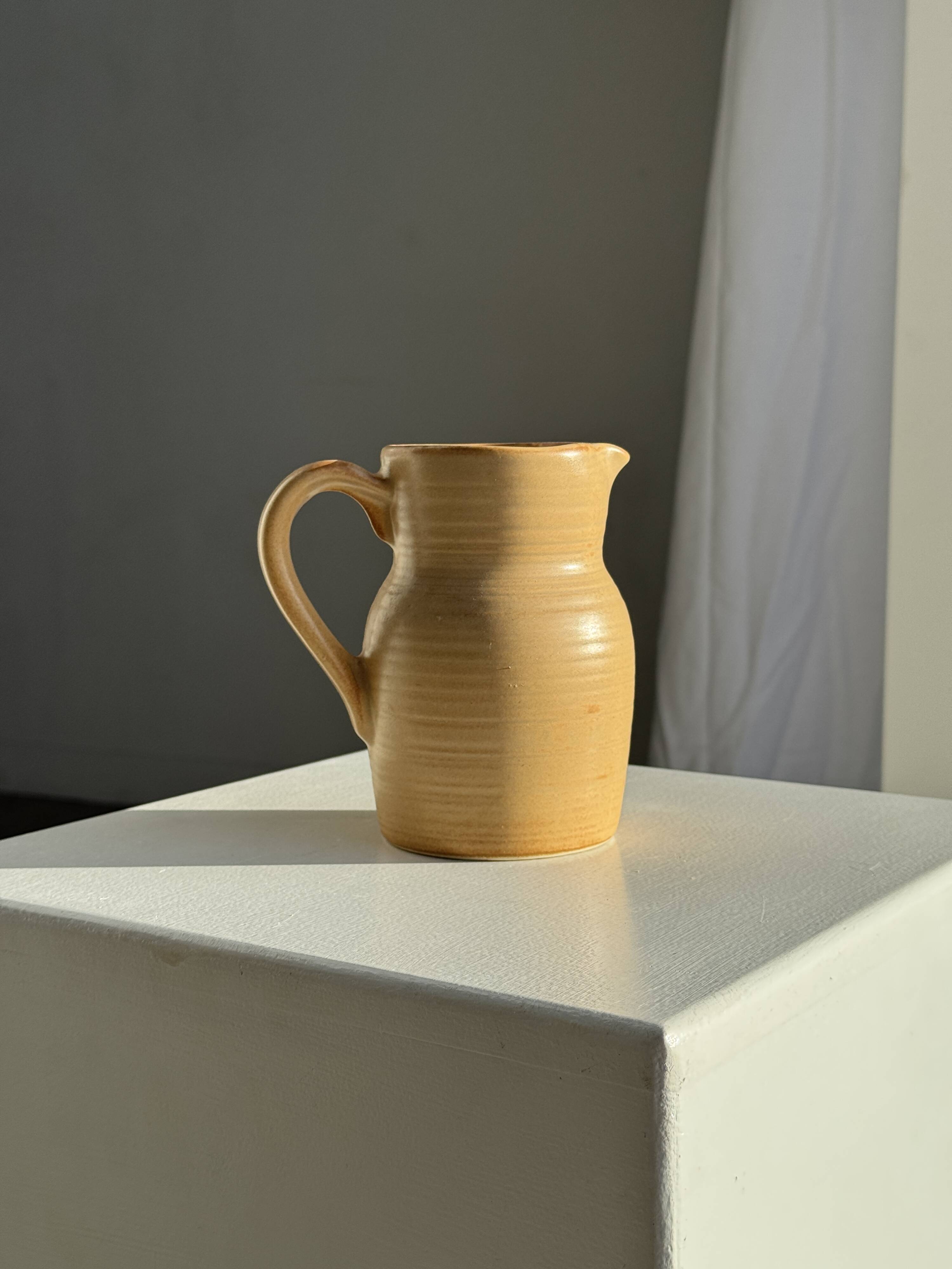 Small vintage jug engraved 50cl matte beige stoneware H14