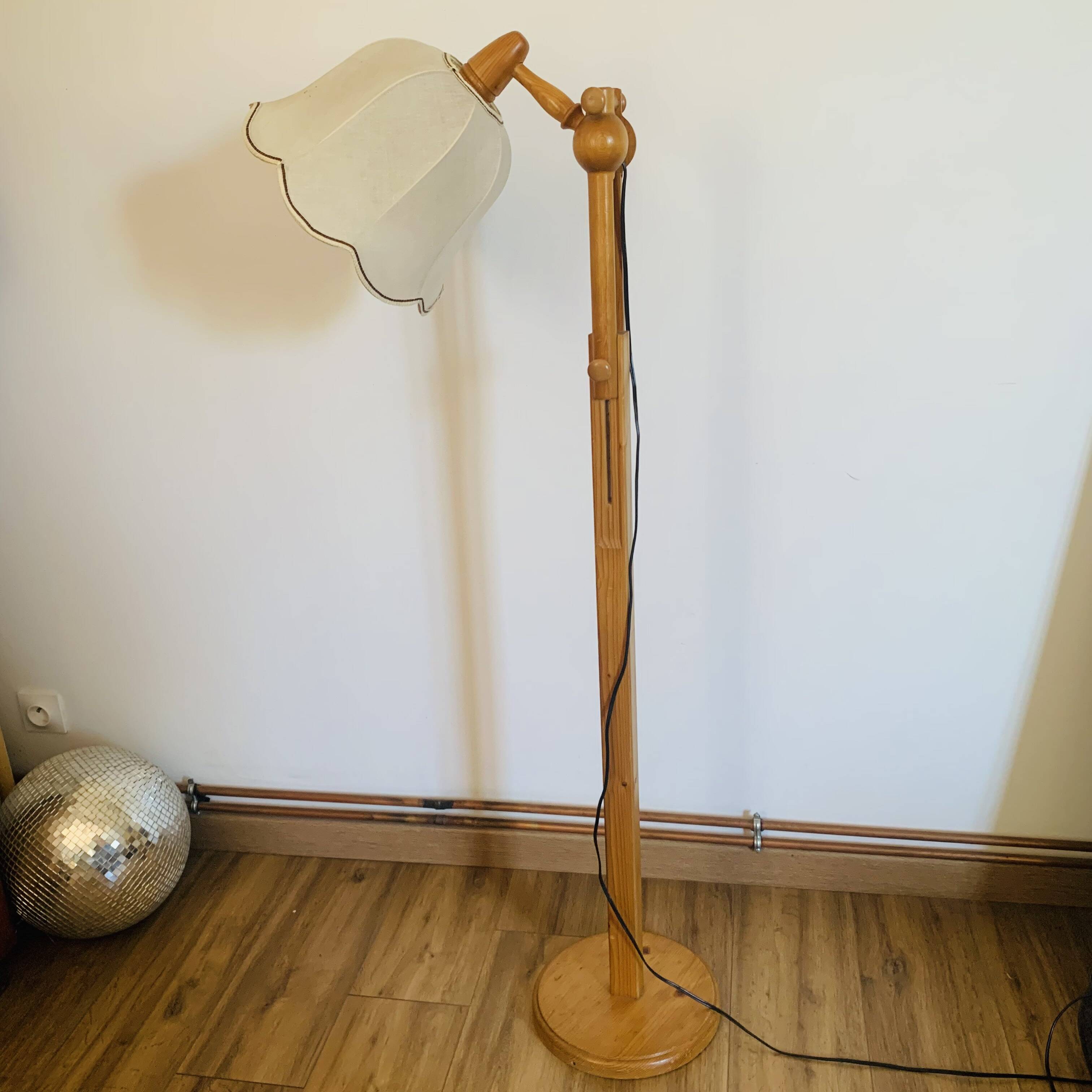 Lampadaire vintage articulé en pin – travail scandinave