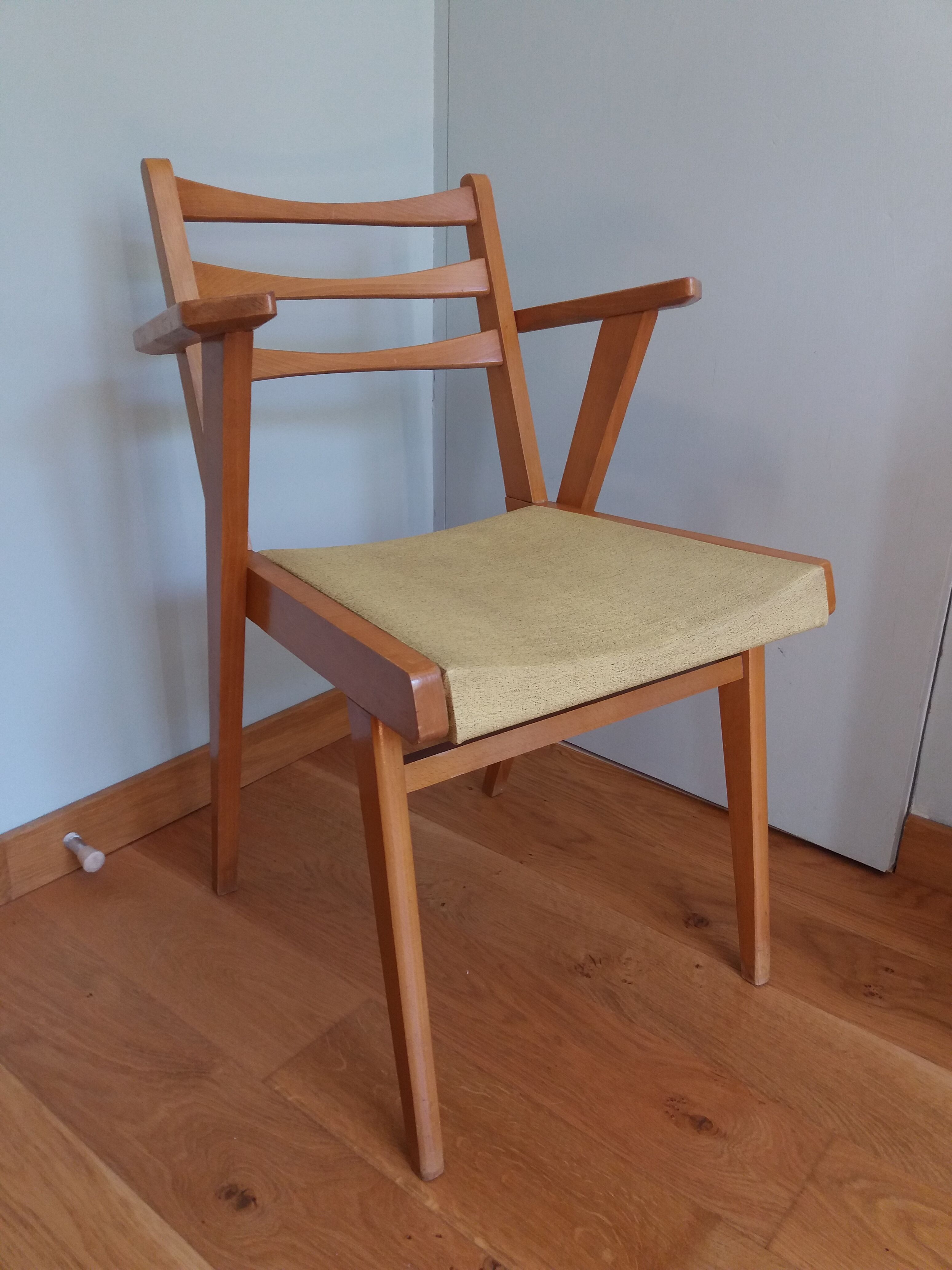 Bridge chair with armrests Scandinavian style yellow skaï