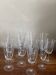 Coupes à champagne et verres à vin gravées