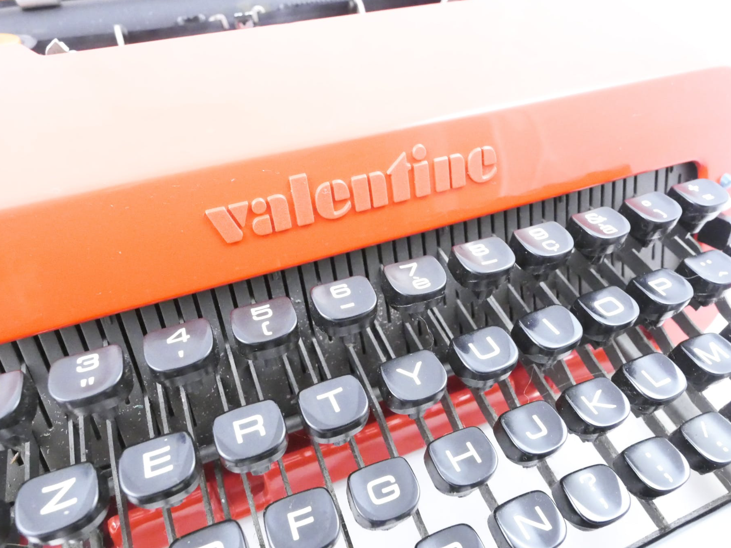 Ettore Sottsass Valentine and Perry King for Olivetti