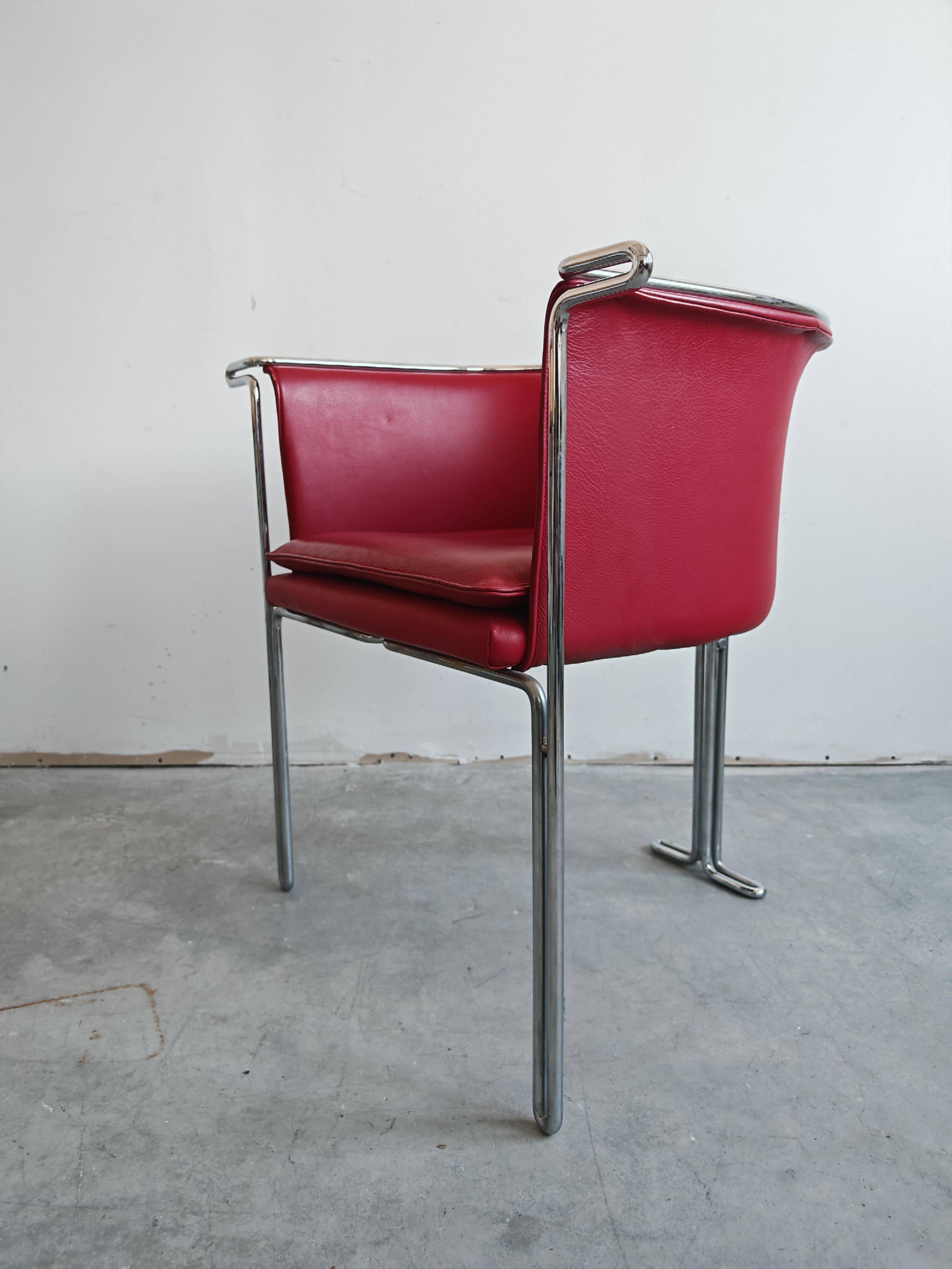 Entelechy series support chairs by John Portman for Saporiti, 1970s.
