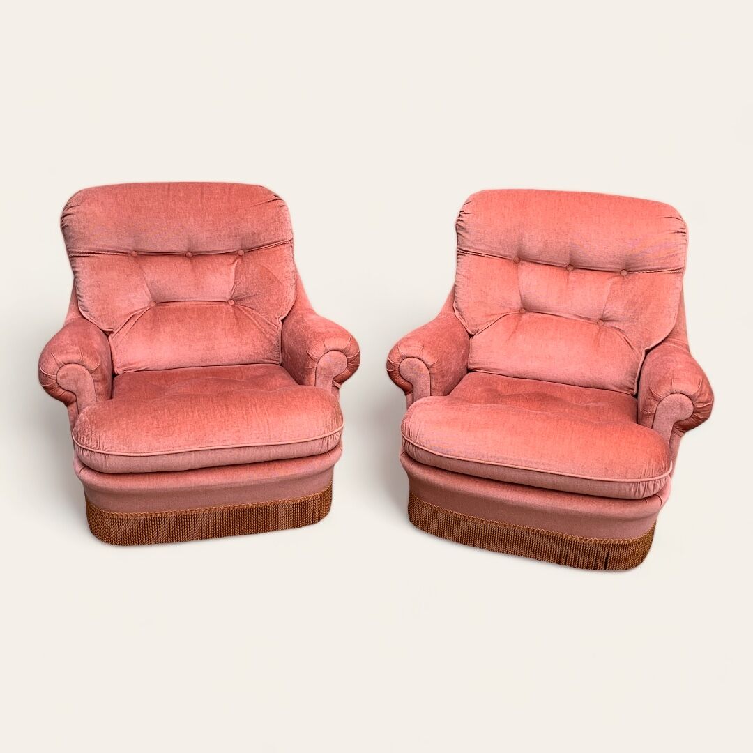 Pair of pink velvet toad armchairs, 1970s