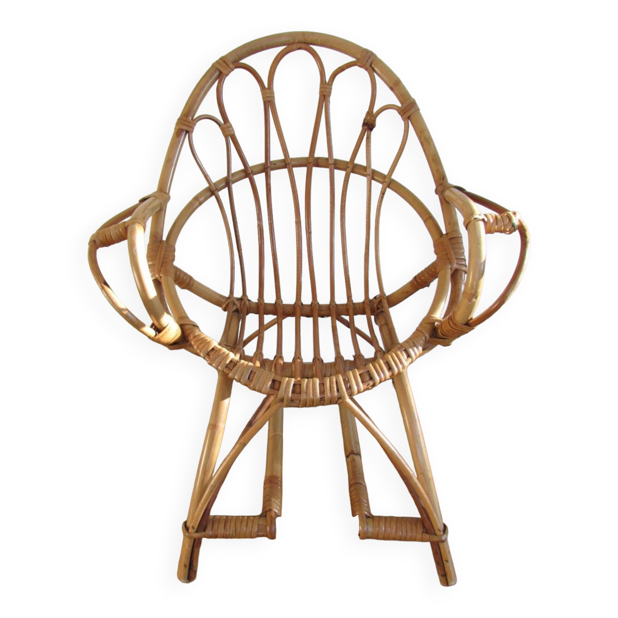 Rattan children's chair, shell shape