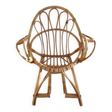 Chaise enfant en rotin, forme coquille