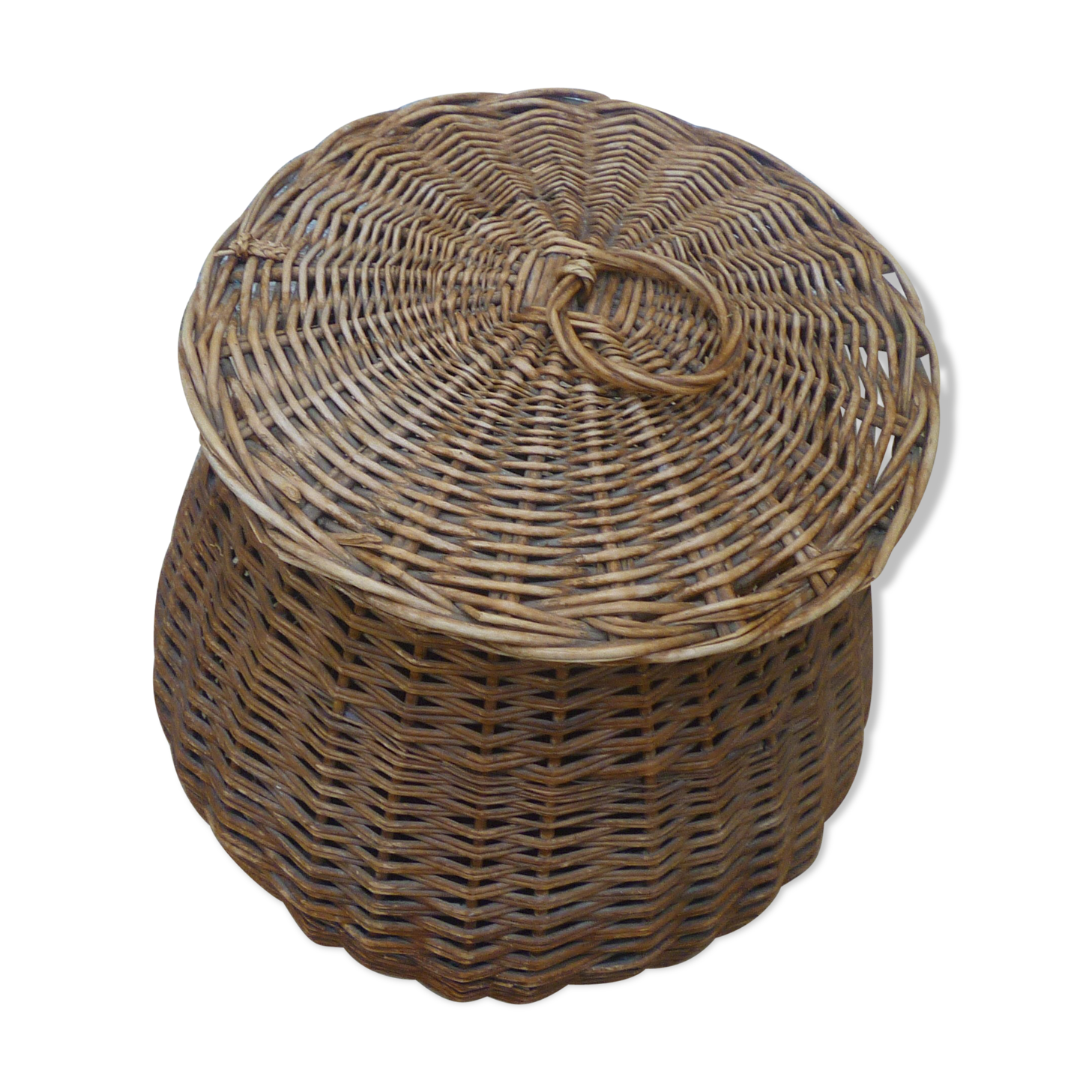 Hamper clothesline or other wicker and rattan