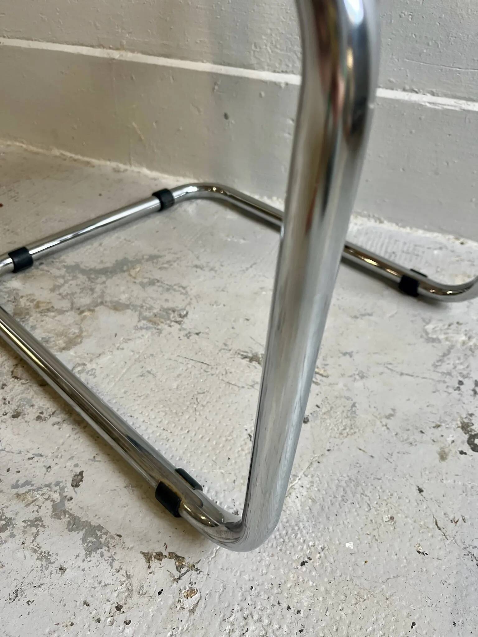 Chairs inspired by Marcel Breuer B32/Cesca