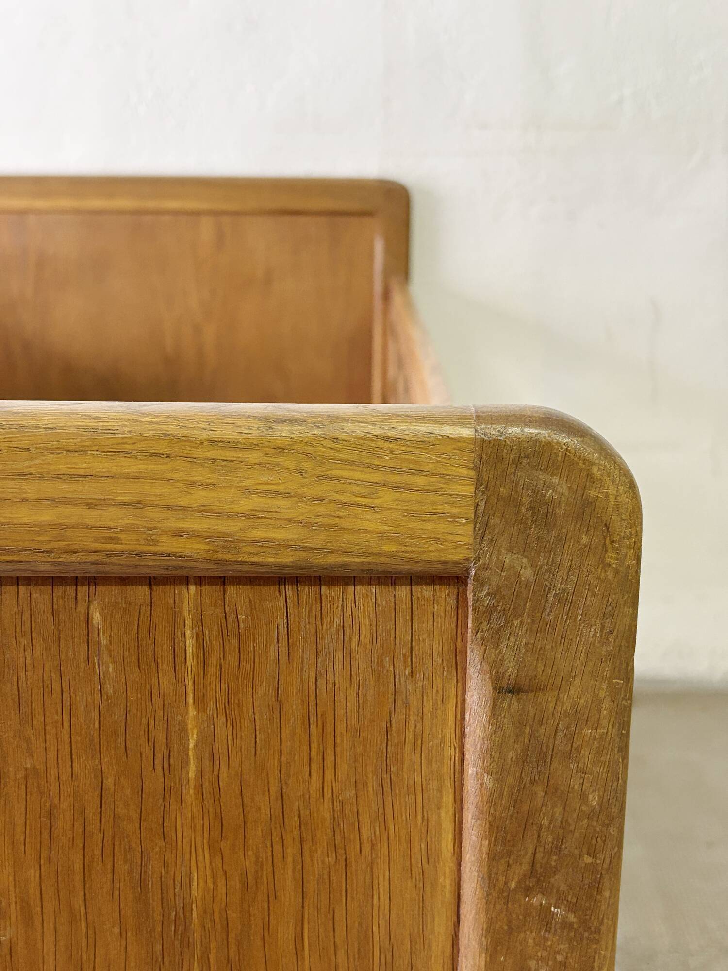 Vintage children's bed from the 50s/60s.