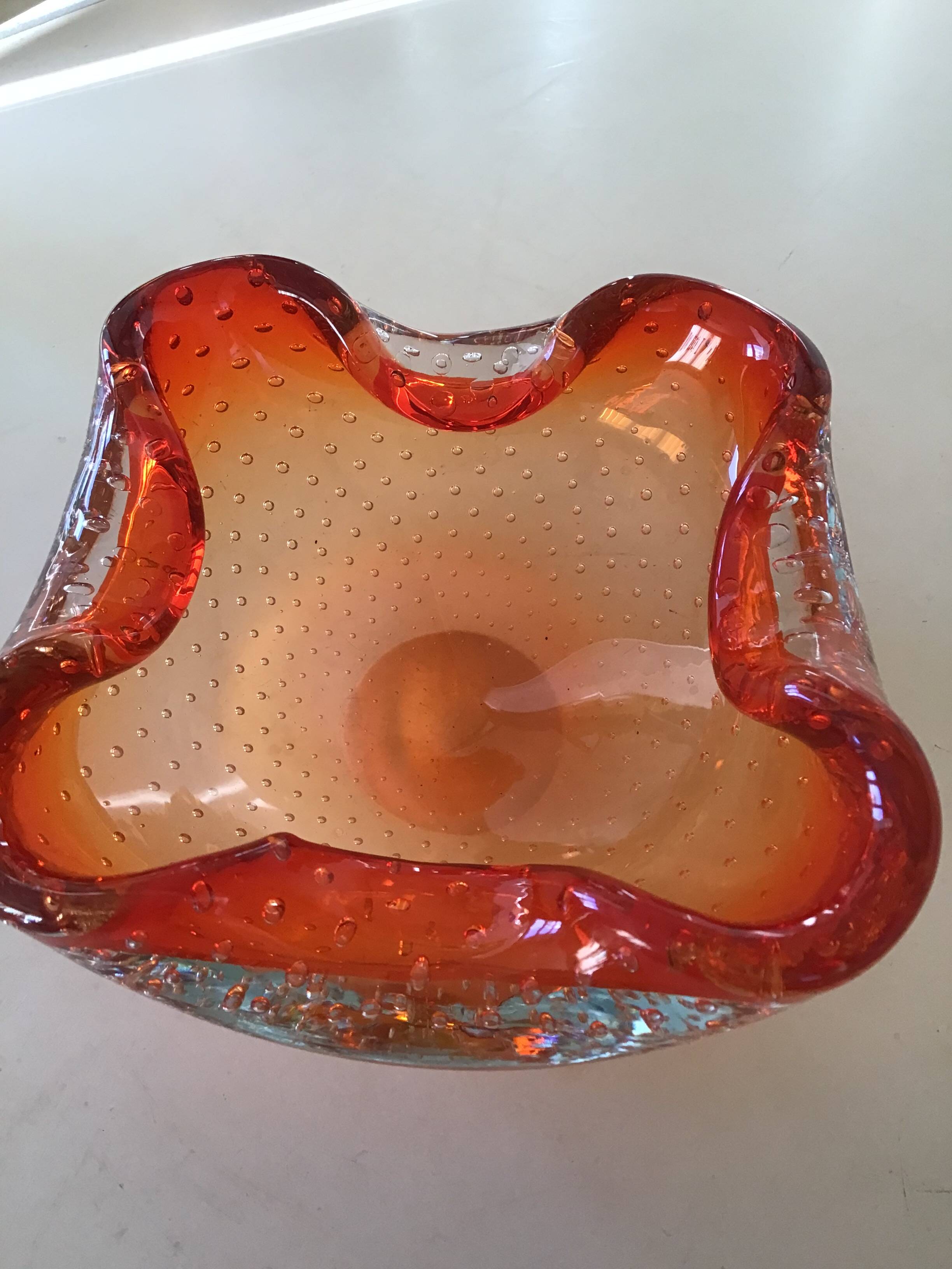 Cendrier en verre de Murano orange