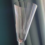 6 anciennes flûtes à champagne en cristal taillé