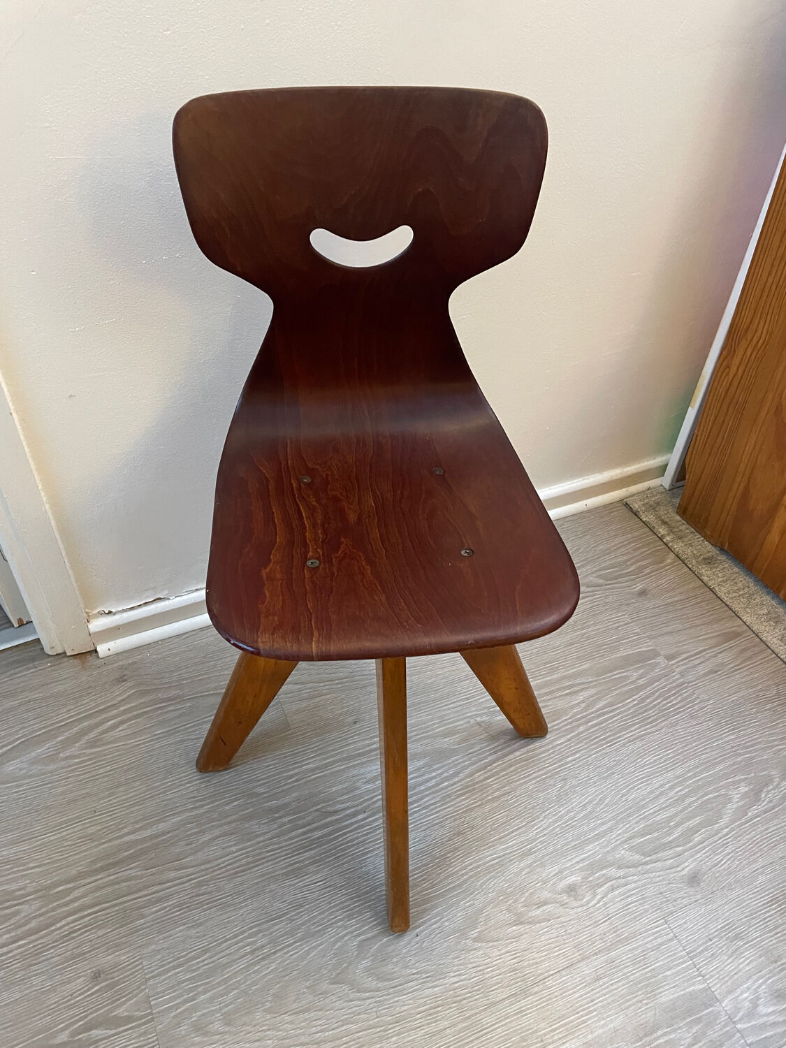 2 children's chairs pagholz Flottoto