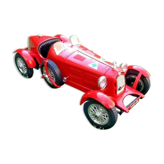 Miniature car Alfa Romeo Monza