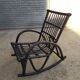 Rocking-chair en rotin noir