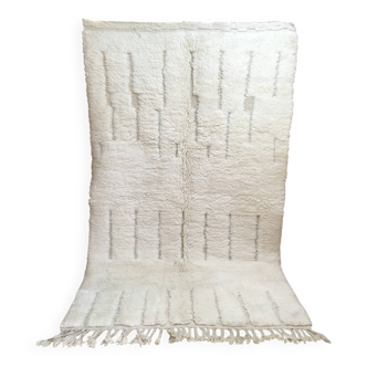 Beni Ouarain Berber rug 254 x 148 cm