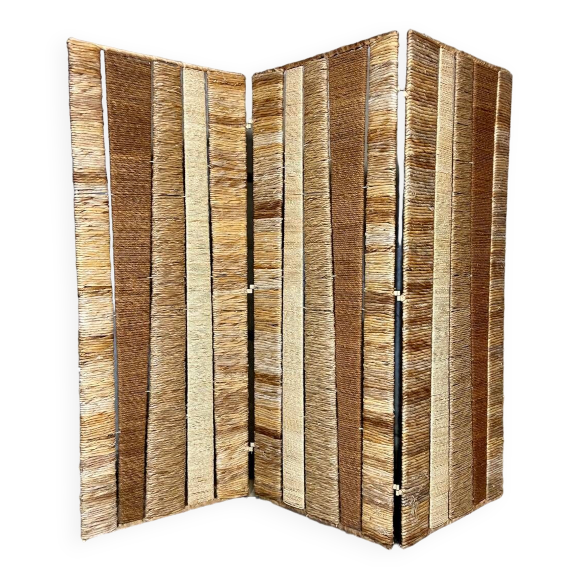 Vintage screen in straw and braided rope