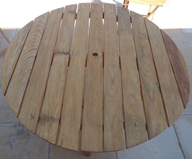 Table et 2 chaises pliantes de jardin en bois naturel