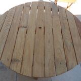 Table and 2 folding garden chairs in natural wood