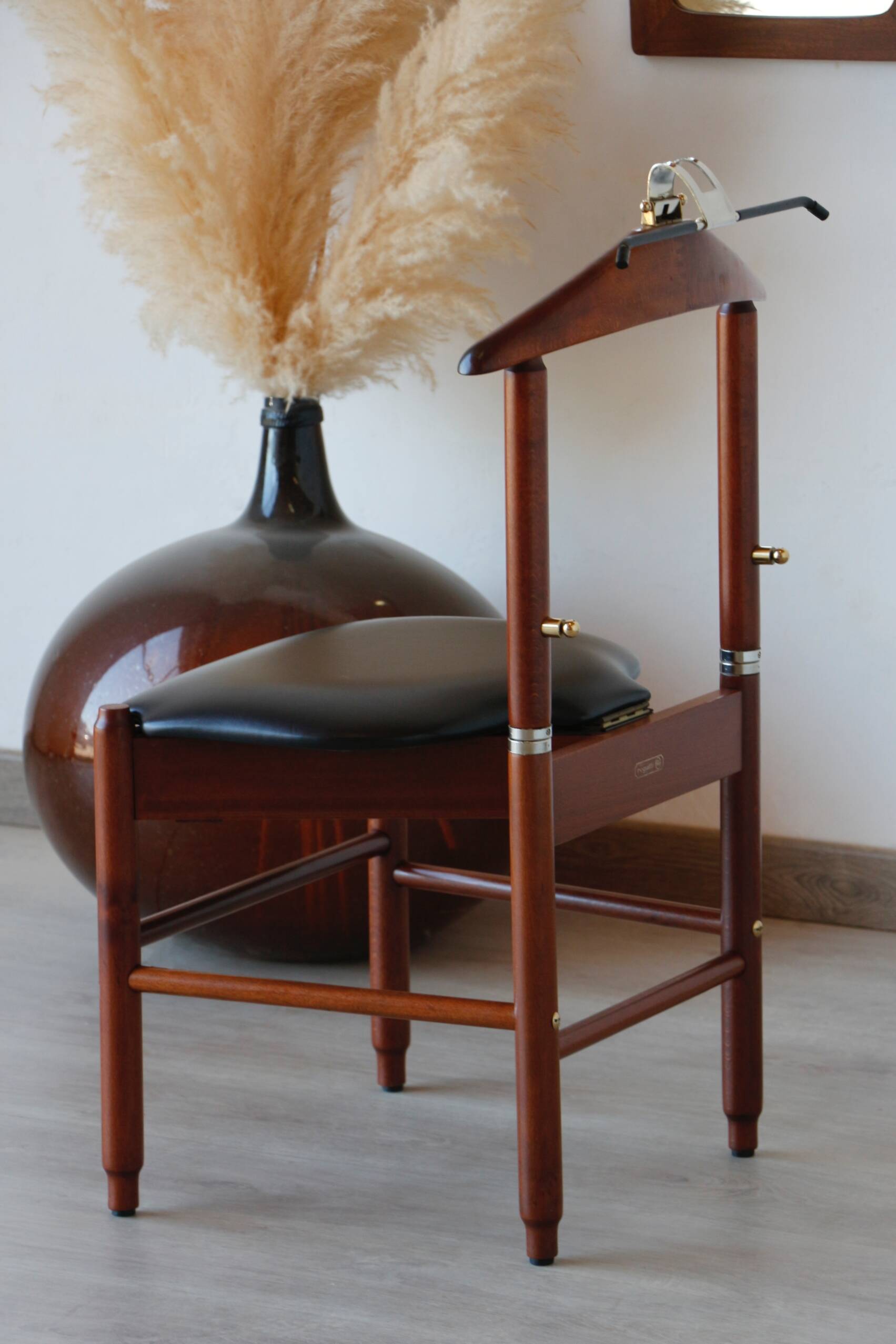 Fratelli Reguitti valet – Vintage Italian chair