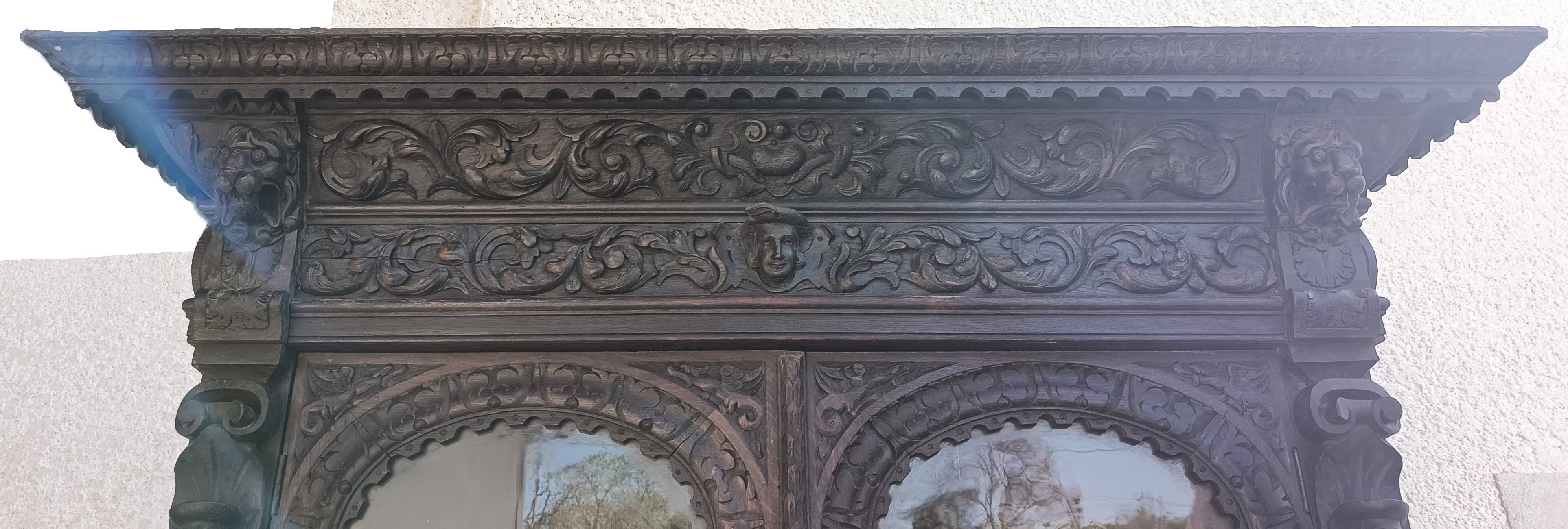 Renaissance oak library buffet from the 19th century.