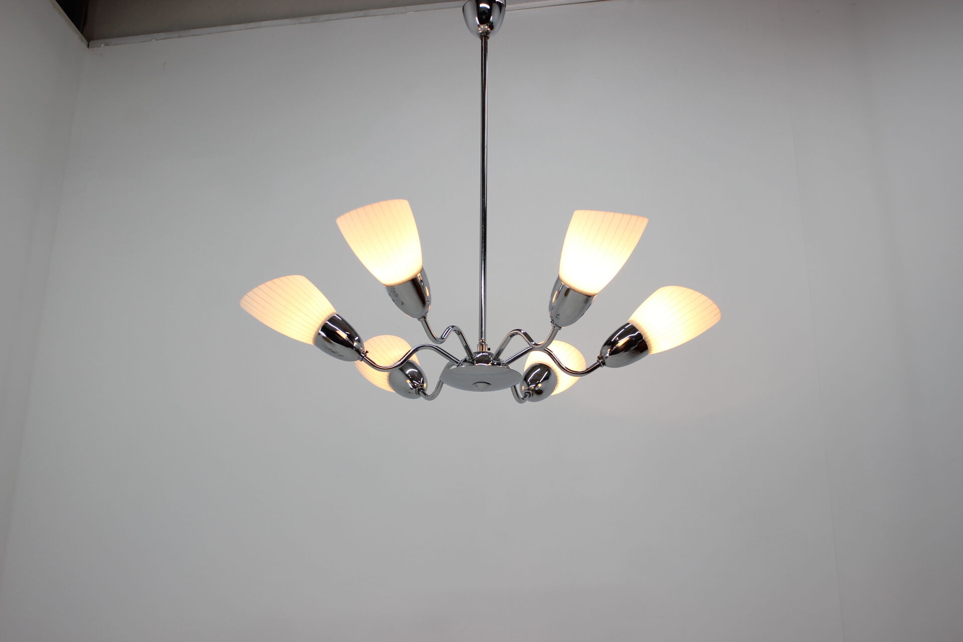 Mid-century chandelier/ Elektroinstala Děčín, 1960´s.