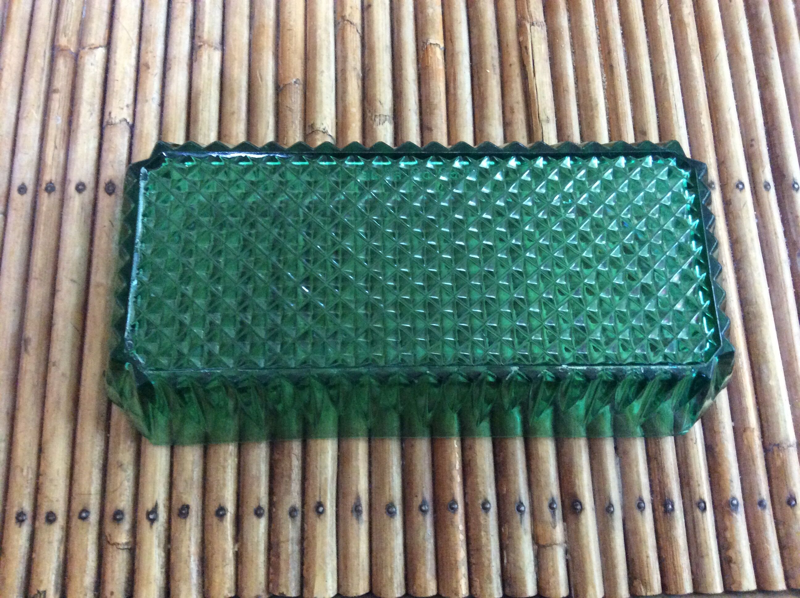 Ravier green