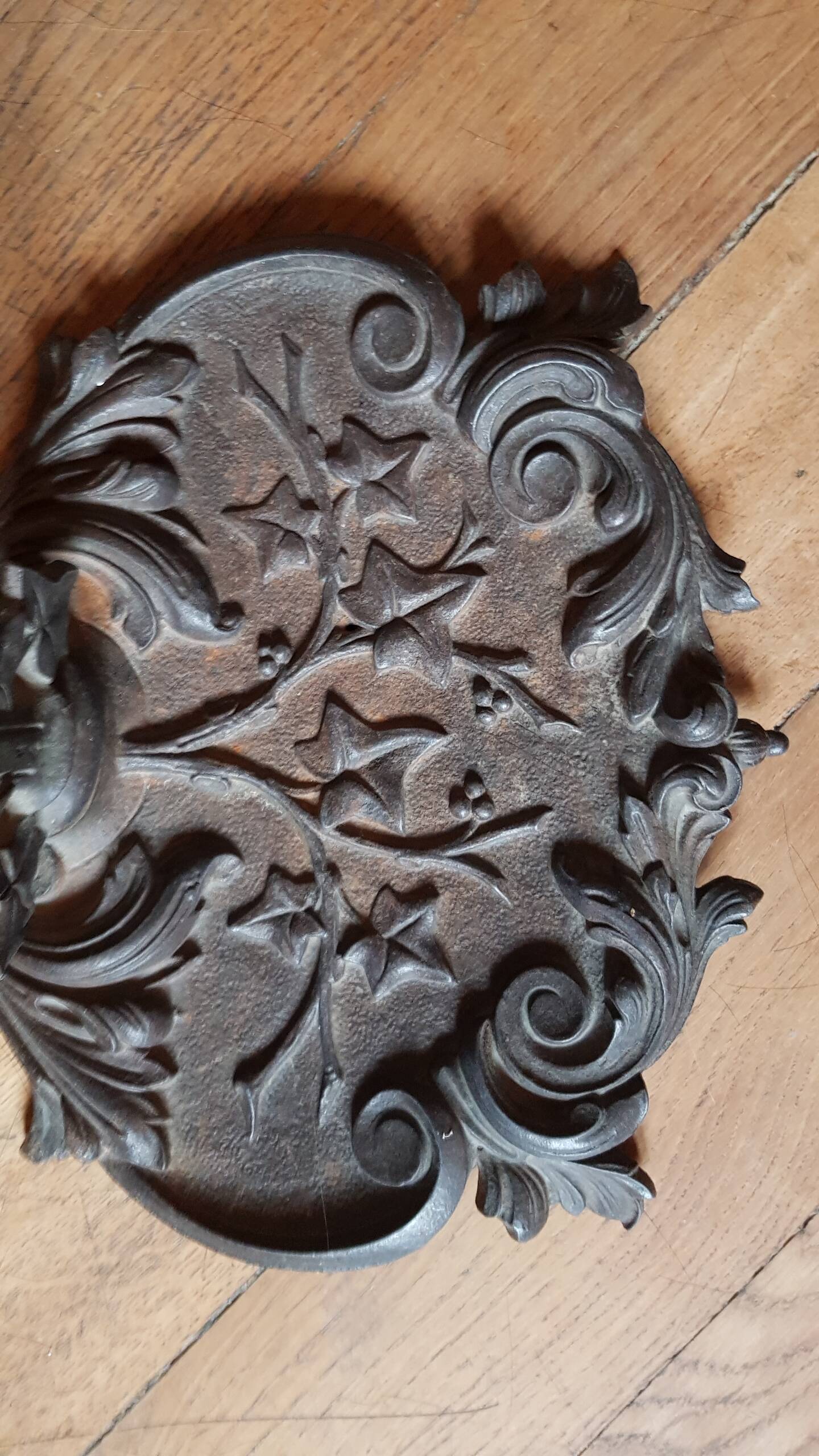 Cast iron umbrella holder