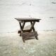 Tabouret pliant en bois