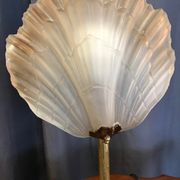 Shell lamp in gilded brass and molded glass 70s