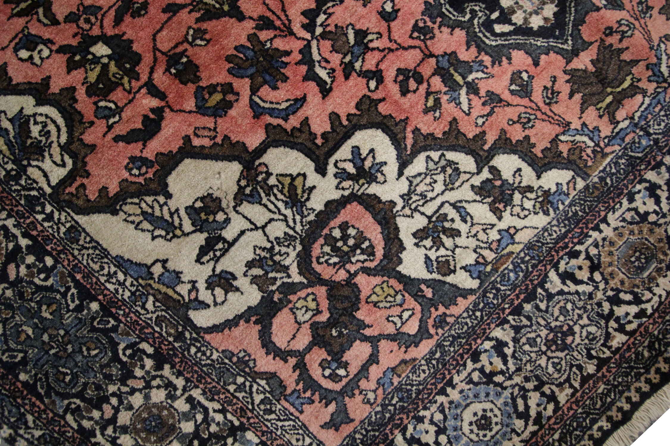 Antique Persian Farhan Area Rug 113x192cm