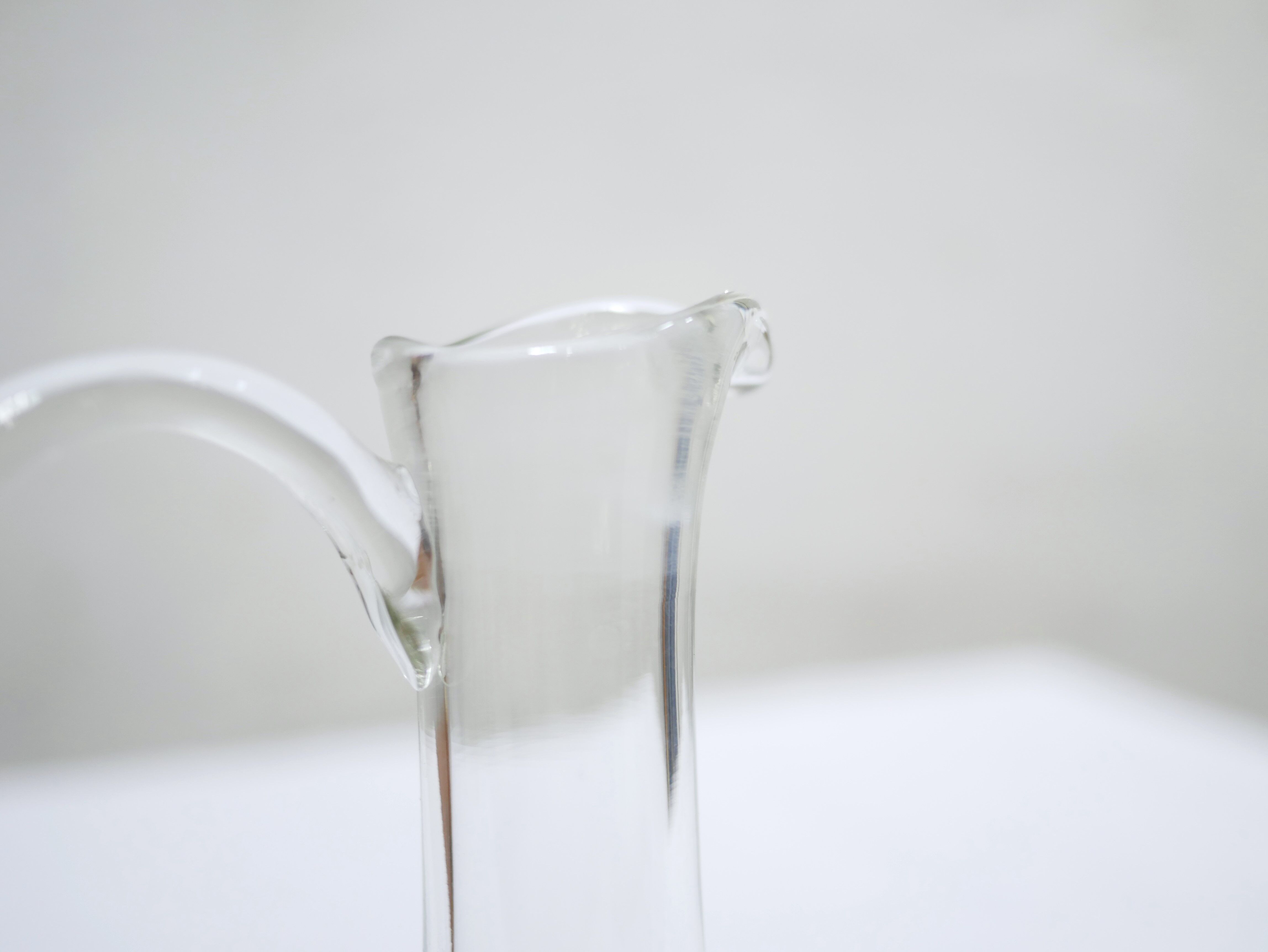 Carafe à décanter vintage en verre soufflé