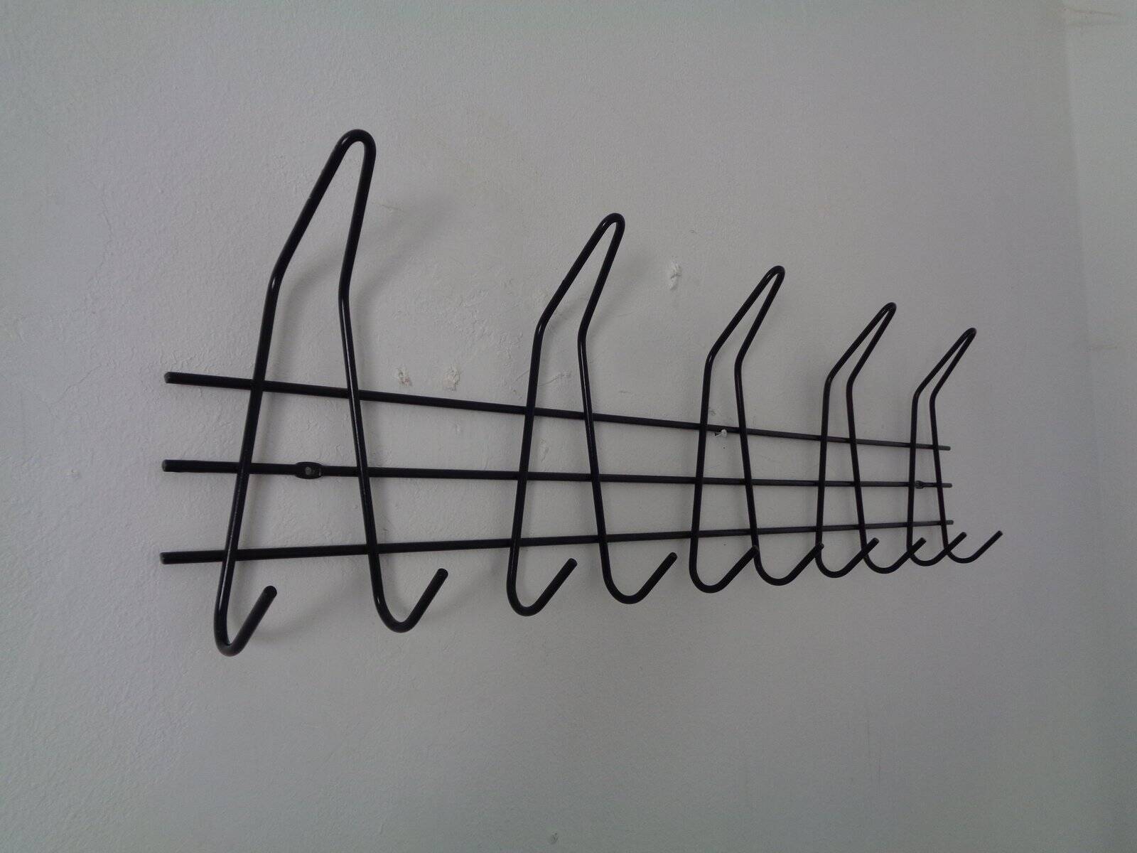 Minimalist String Wardrobe, 1960s