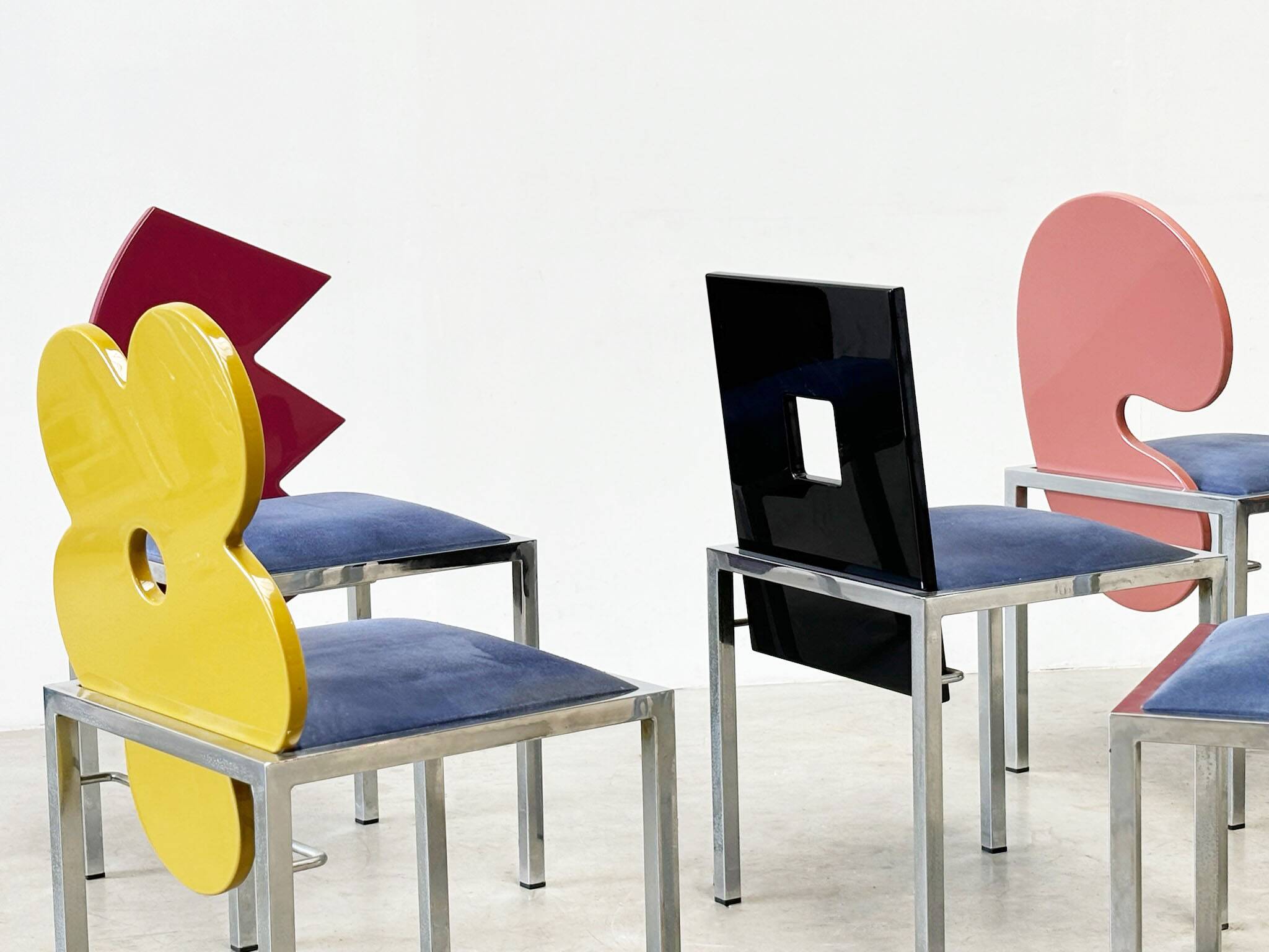 Set of 6 postmodern dining chairs by Salvati e Tresoldi for Omaggi / Saporiti
