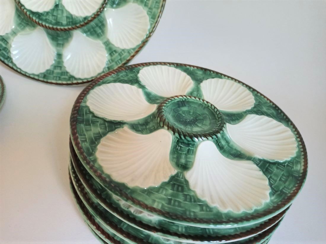 Serving of 6 oyster plates and 1 Longchamp dish