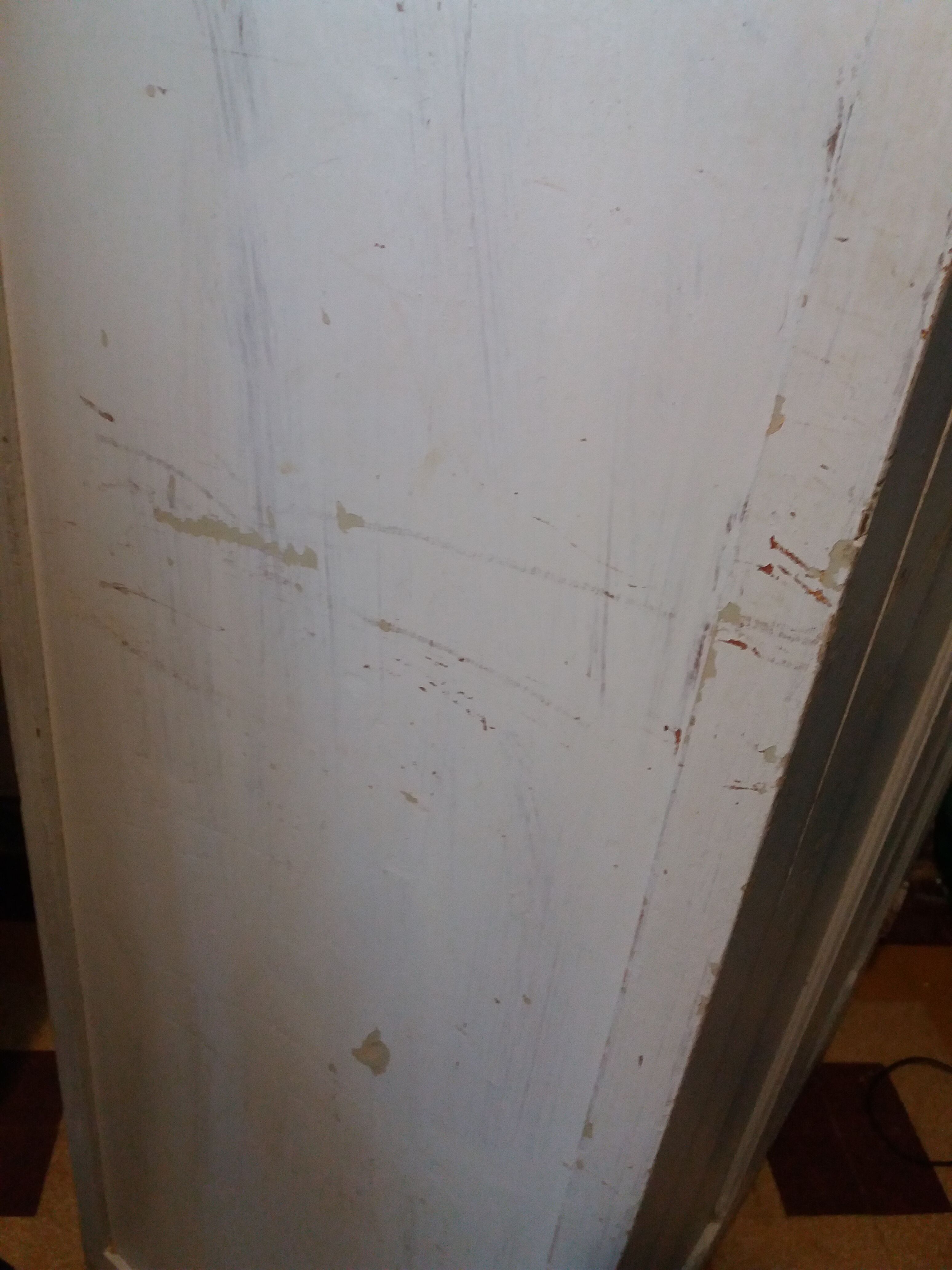 Armoire parisienne
