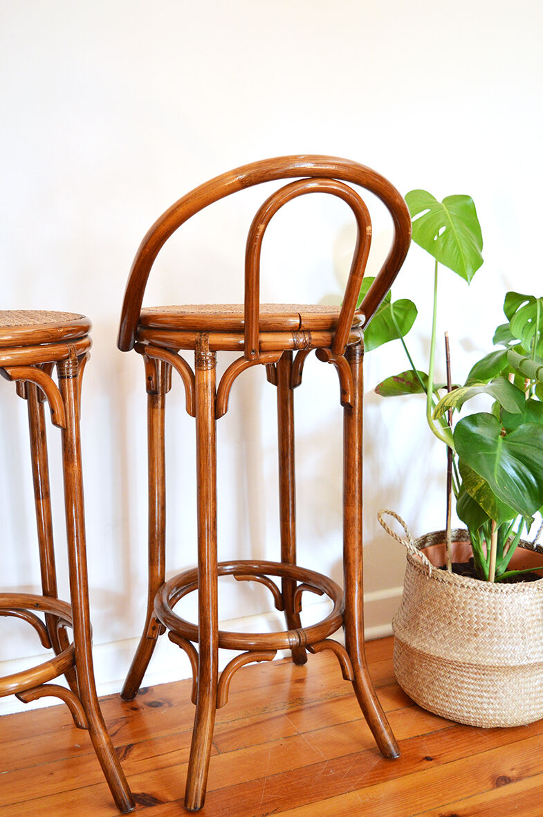 Tabouret haut avec dossier rotin