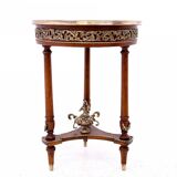 Table marquetée, France, début du XXe siècle.