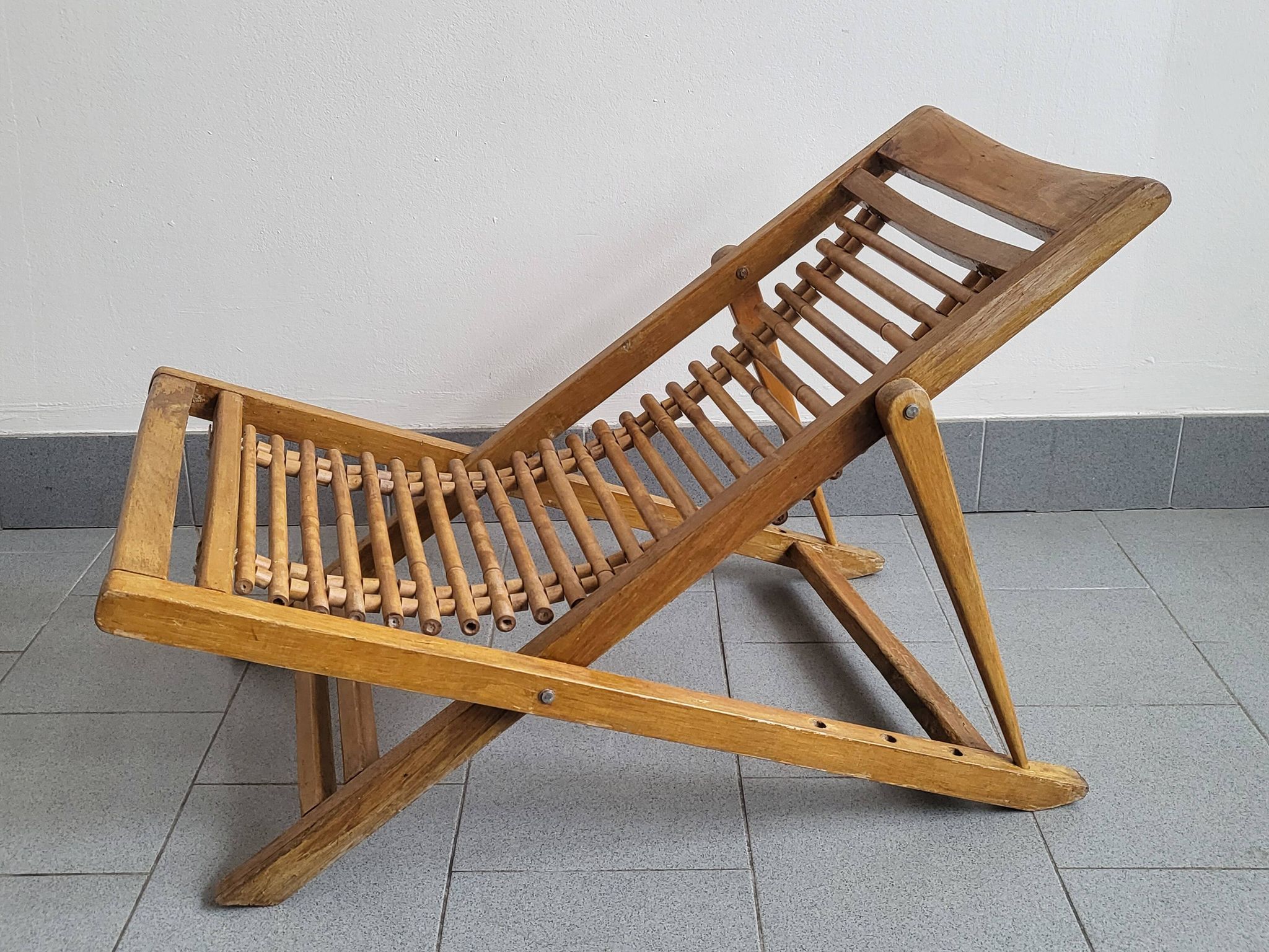 Chaise longue enfant en bambou & hêtre vintage 1950