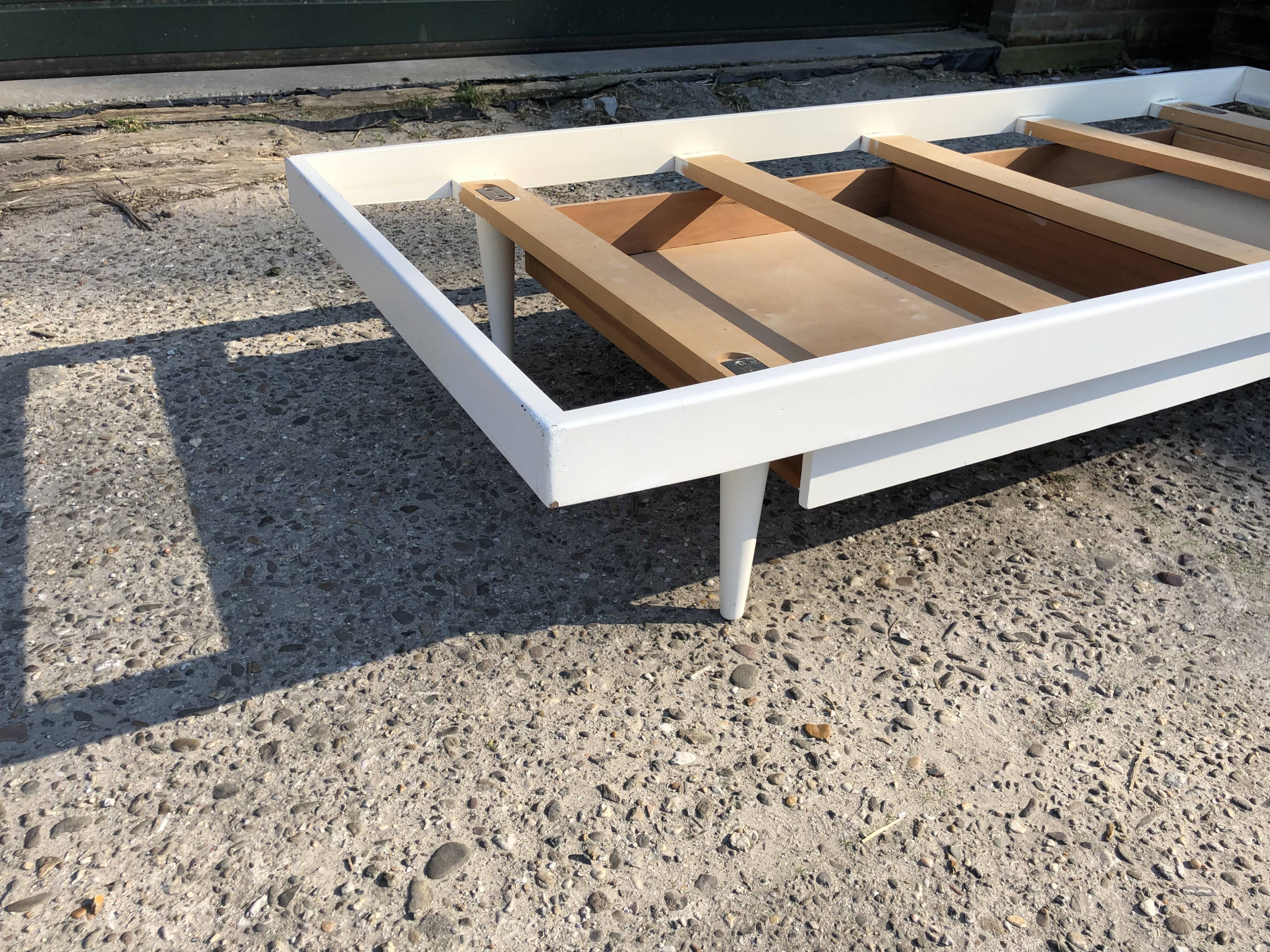 Vintage teak meridian
